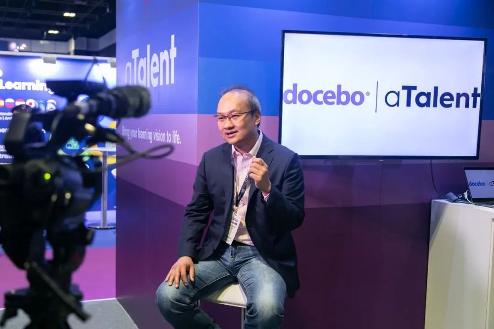 Illuminating Singapore with a Brushstroke of Purple: aTalent &Docebo joint event in Singapore!