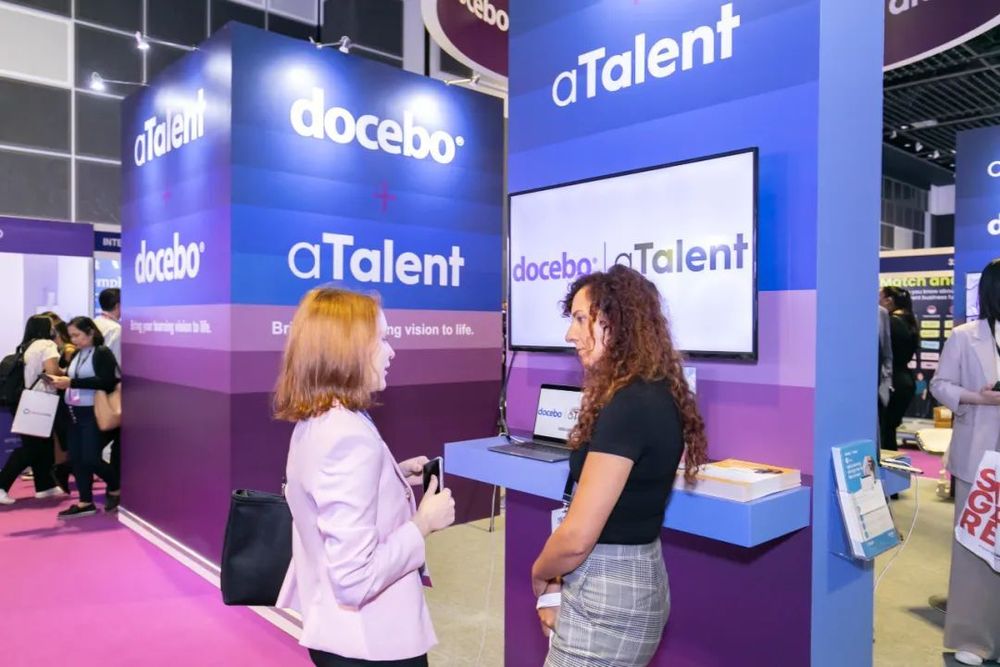 Illuminating Singapore with a Brushstroke of Purple: aTalent &Docebo joint event in Singapore!